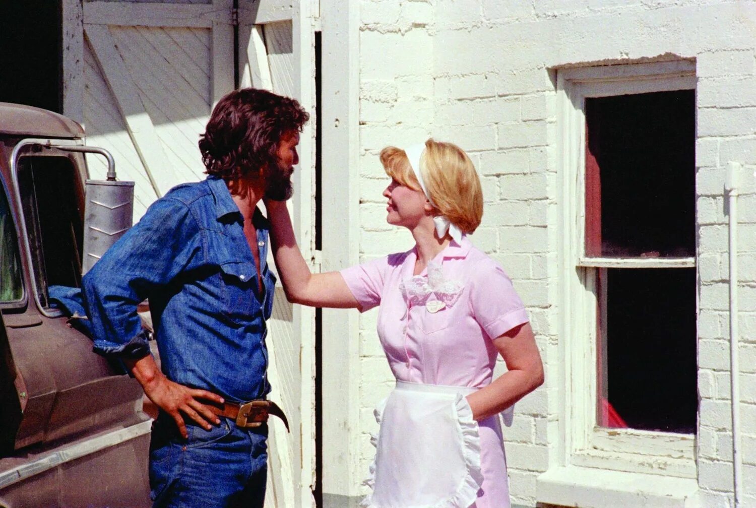 Doesn t lives. Алиса здесь больше не живет фильм 1974. alice doesn&#039;t live here anymore 1974. алиса здесь больше не живет alice doesn..., 1974. алиса здесь больше не живёт скорсезе.