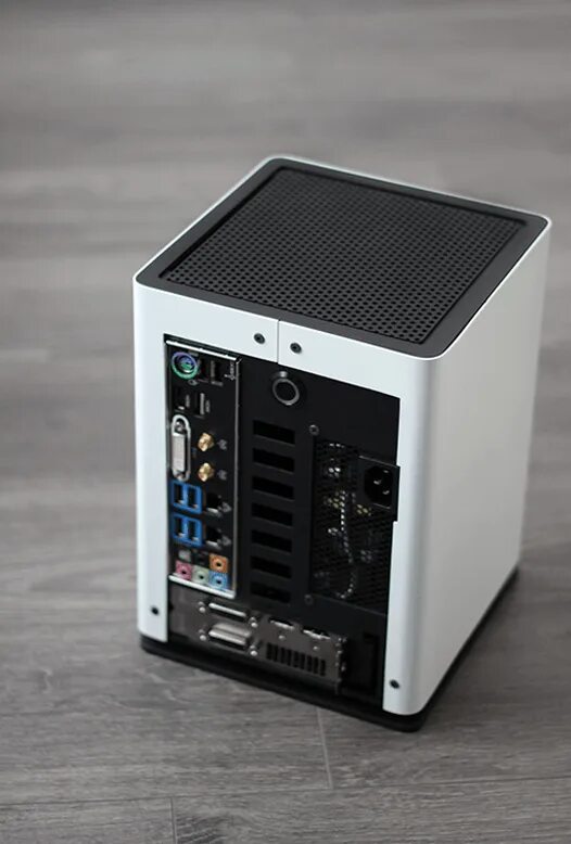 Mini ITX корпус 2022. Mini ITX корпус 2023. Кастомный Mini ITX корпус. MICROXPERTS корпус Mini ITX. Мини блоки пк