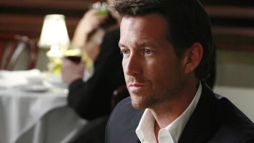 Mike delfino. Отчаянные домохозяйки Майк Дельфино. Майк Дельфино актер. Сьюзан и Майк Дельфино.