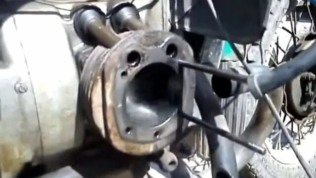 Не заводится мотоцикл урал причины. Мотоцикл урал 4 цилиндра. левый цилиндр урал. цилиндры днепр на урал. оторвало цилиндр на урале.