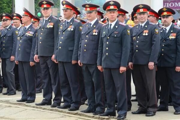 начальник увд дзержинска нижегородской. алексей синягин дзержинск. парад на день города дзержинск 2022. дзержинское. начальник увд новосибирска.