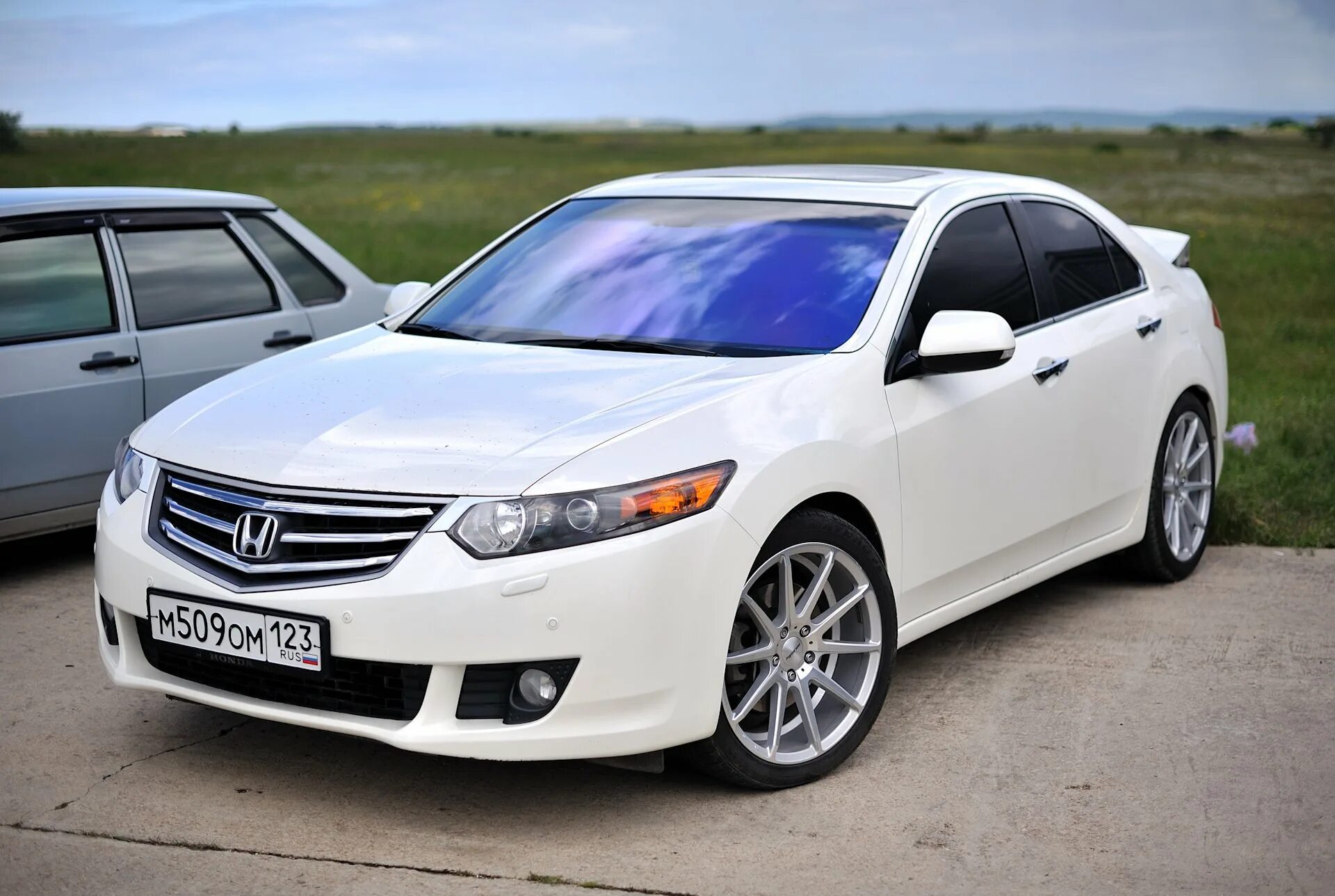 Купить аккорд 2008. Хонда Аккорд 8. Honda Accord 8 белый. Honda Accord 8 2012. Honda Accord 8 2008.