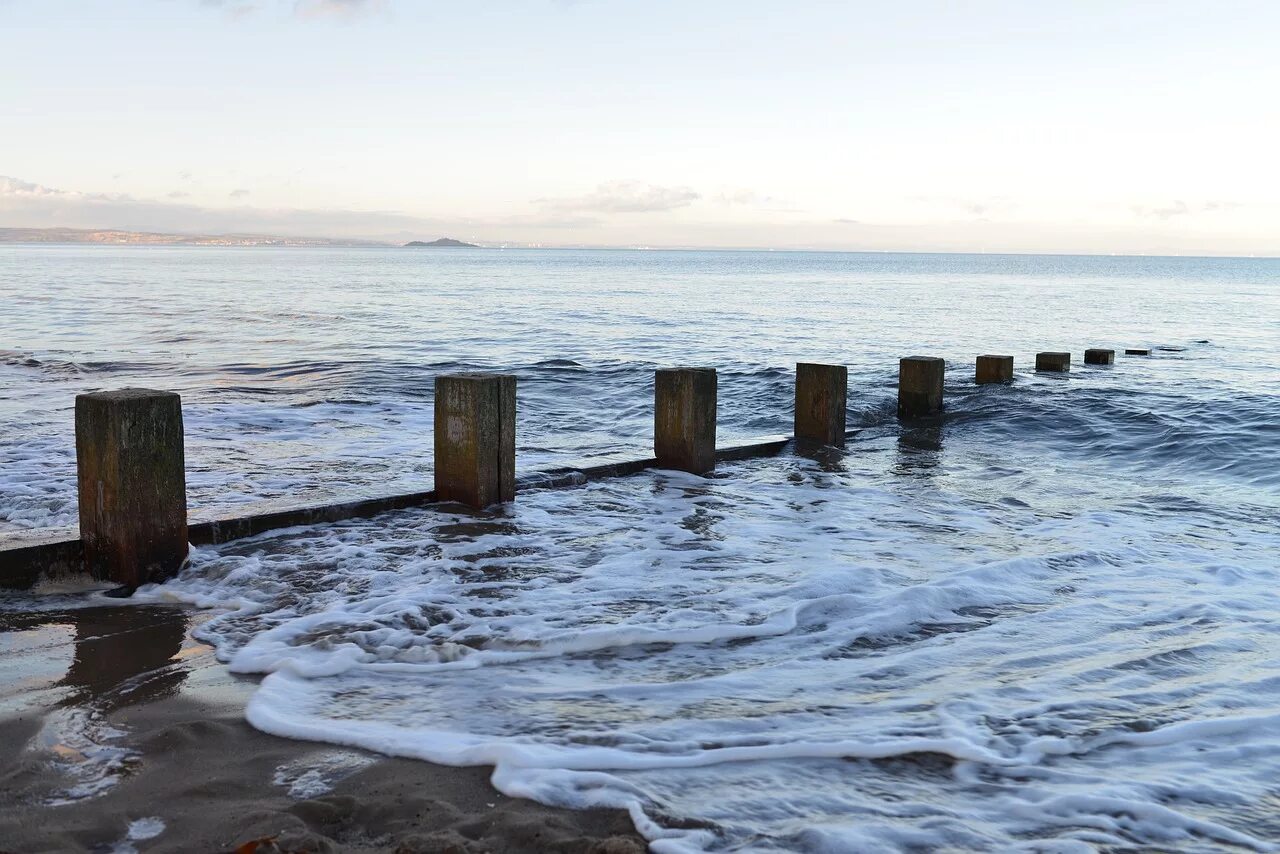 Море везде одинаковое. Повышение уровня воды в океане. Поднятие уровня моря. Подъем воды в океане. Подъем уровня моря.