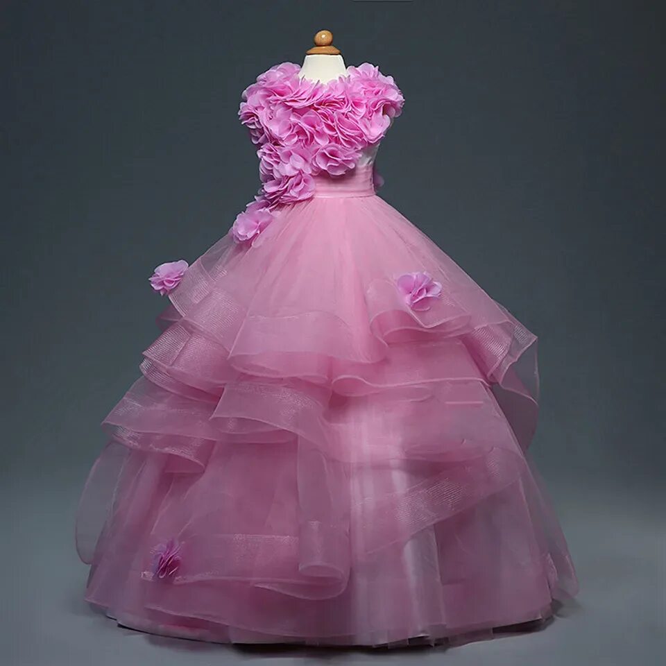 Платье на выпускной в детский сад. Шикарные детские платья. Шикарные детские платья. Бальные платья девочкам москва. Бальное платье для девочки 5 лет.