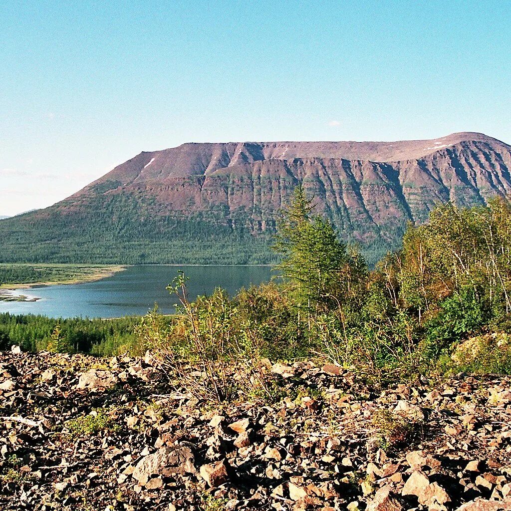 Плато путорана википедия. Таймыр плато Путорана. Среднесибирское плоскогорье (плато Путорана),. Плато Путорана Восточная Сибирь. Плато Путорана заповедник.