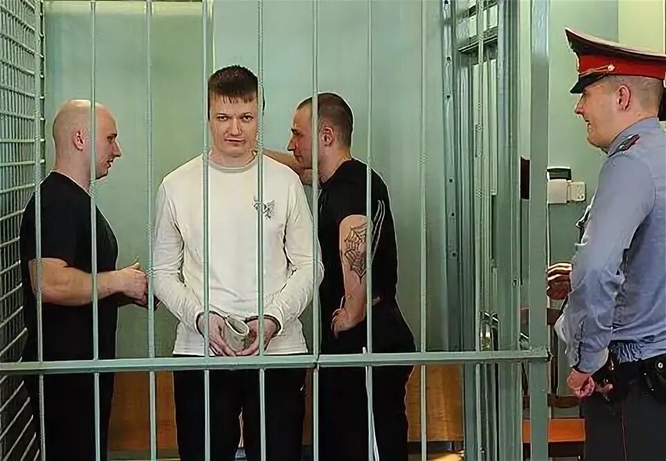 Лидер петербургских скинхедов осужден пожизненно