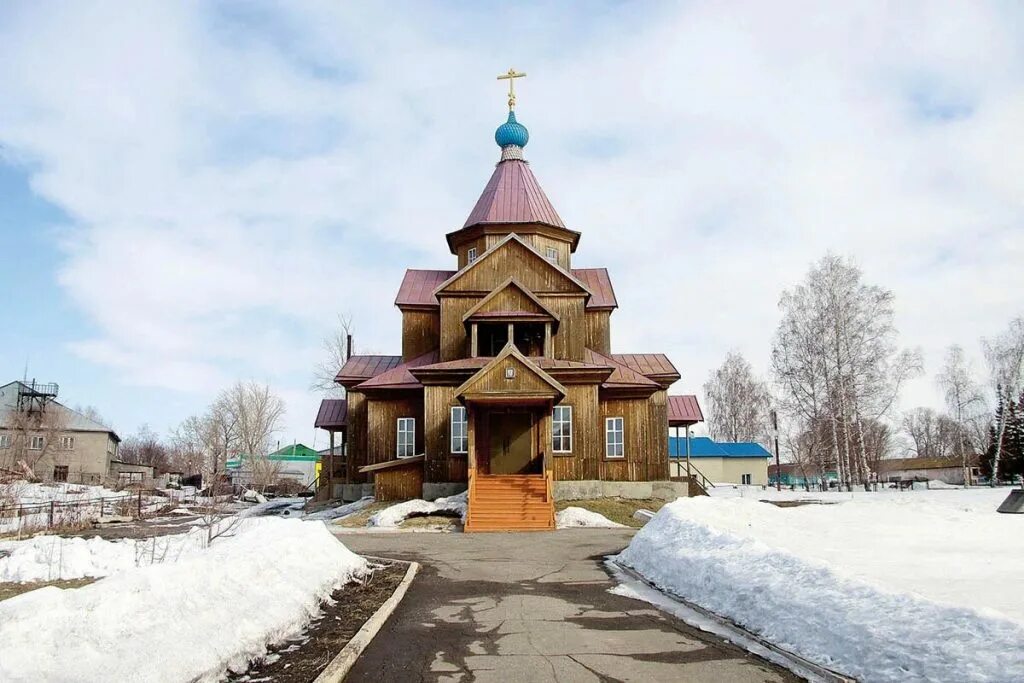 Истоки алтайского края. Село быстрый исток алтайский край. Река чарыш горный алтай. Горный алтай бия. Быстроистокский район село быстрый исток.