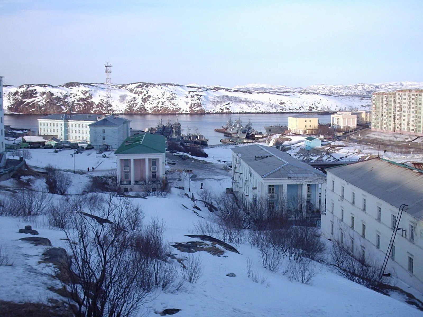 Полярный город в Мурманской области. Зато Полярный города Мурманской области. Полярный Мурманская область Екатерининская гавань. Полярный поселок Мурманская. Полярный 3 город