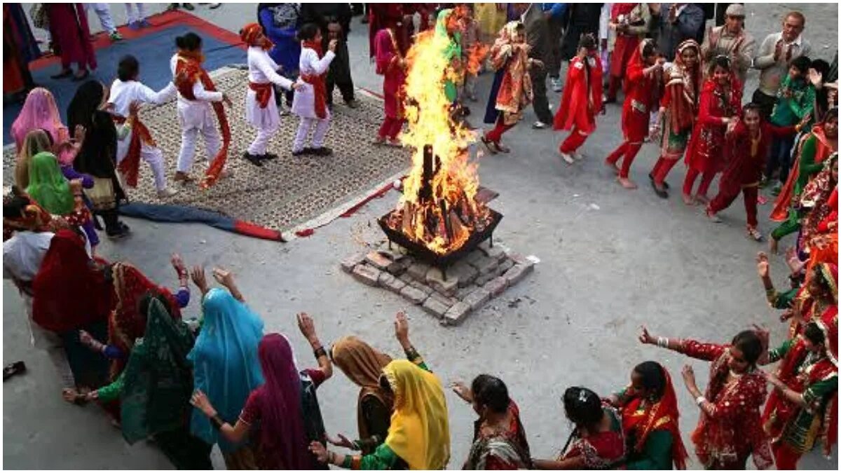 Праздник лори в индии. Лори (lohri) — индия. праздник лори. индия праздник январь 13 lohri. что за праздник лори в индии.