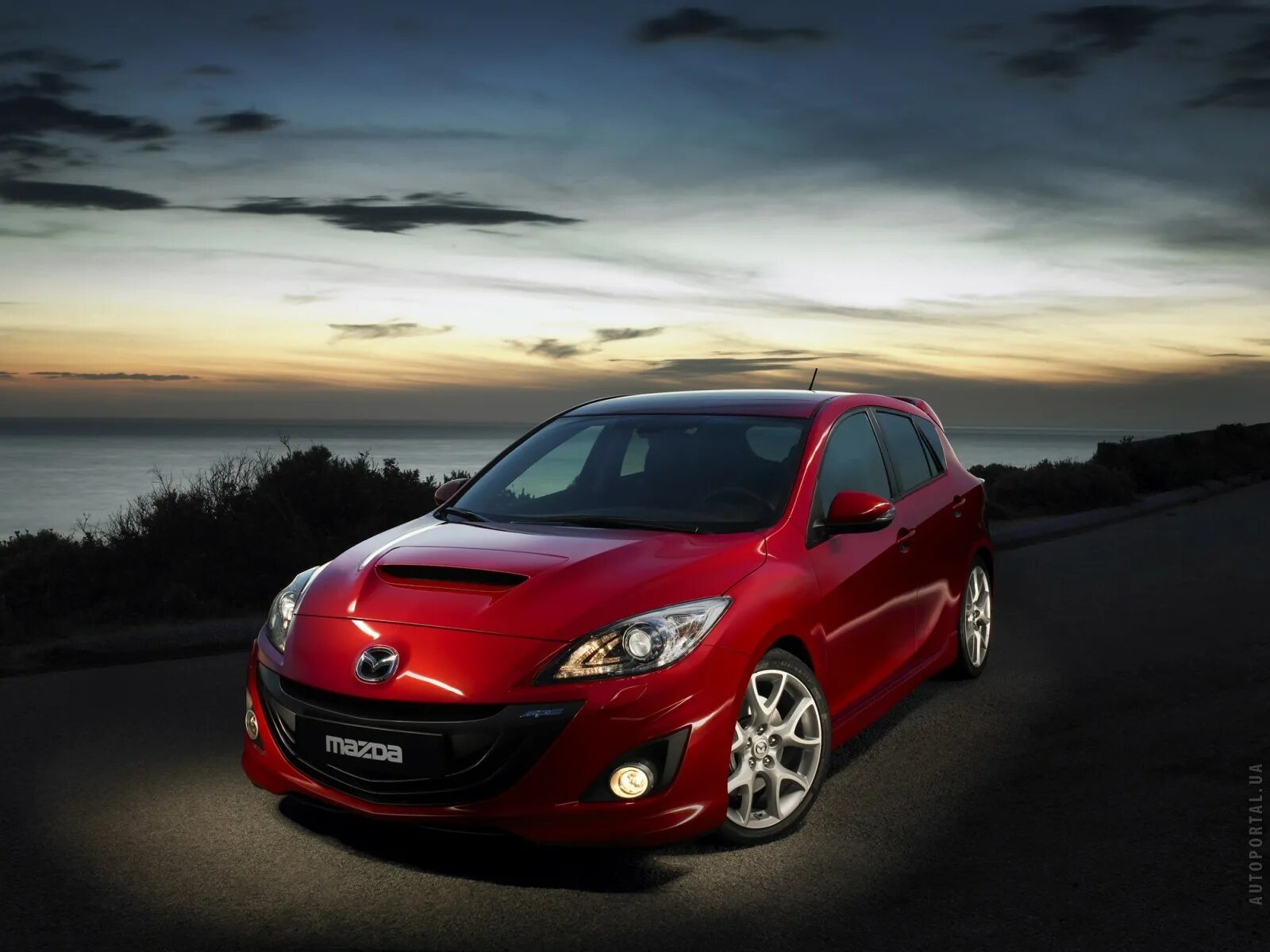 Красная машина телефон. Mazda 3 MPS. Mazda 3 MPS 2009. Mazda 3 MPS II. Мазда 3 МПС 2011.