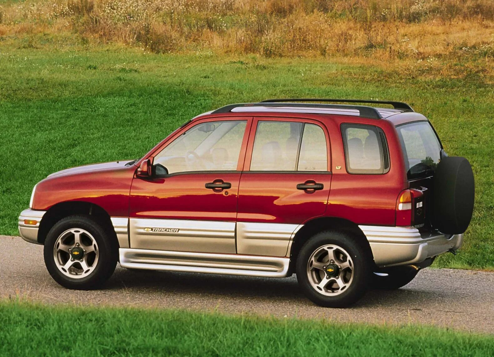 Track 2000. Chevrolet Tracker 2001. Chevrolet Tracker 2000. Chevrolet Tracker (1998). Chevrolet Tracker 2.