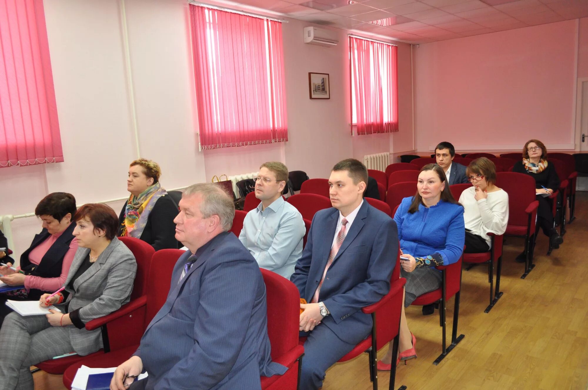 ремонт дорог мурманск. администрация чкаловск официальный сайт. сайт администрации чкаловского района г екатеринбурга. производственное управление 1 екатеринбурггаз. администрация чкаловского района города екатеринбурга.