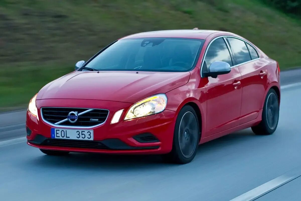 Volvo s60 2.5. Volvo s60 2. Вольво s60 купе. Вольво s60 бордовая. Volvo s60 хэтчбек.