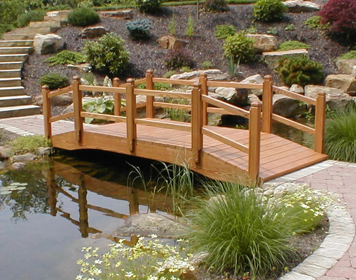 Построить деревянный мост. Декоративный мостик для сада. Деревянный мостик. Деревянный мостик для сада. Мостик деревянный декоративный.