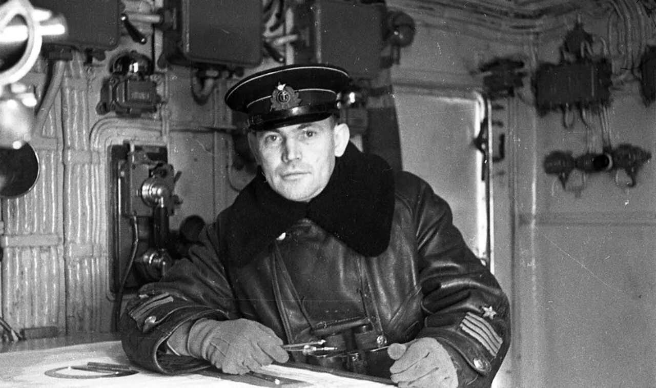 Командир х. Гущин алексей матвеевич контр-адмирал. алексеев алексей капитан 2 ранга. командир крейсере «красный кавказ». капитан 1 ранга гущин.