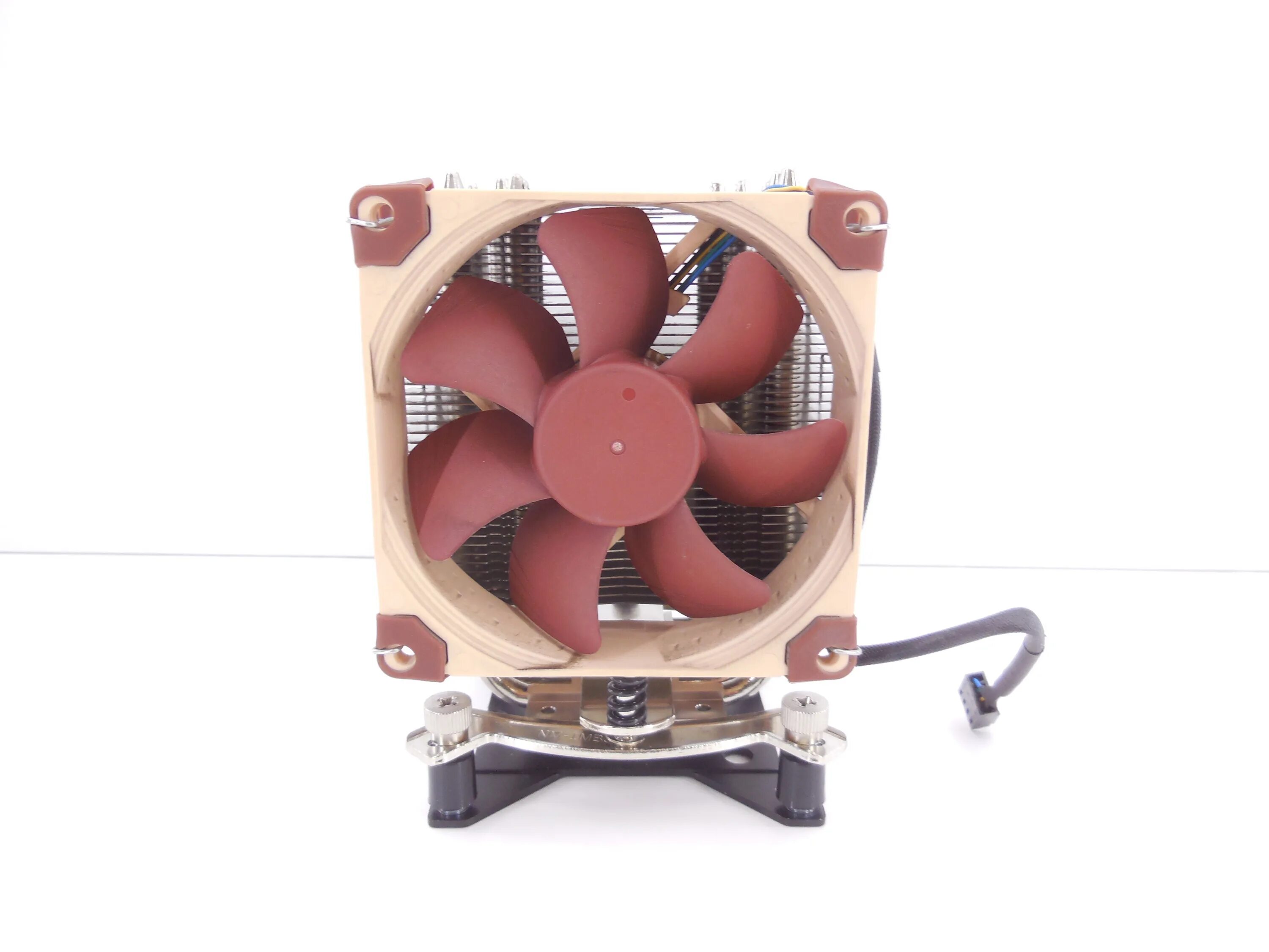 Кулер 1151 v2. Noctua nh-u9s. кулер noctua nh 1151. кулер noctua, башня, 6 трубок.