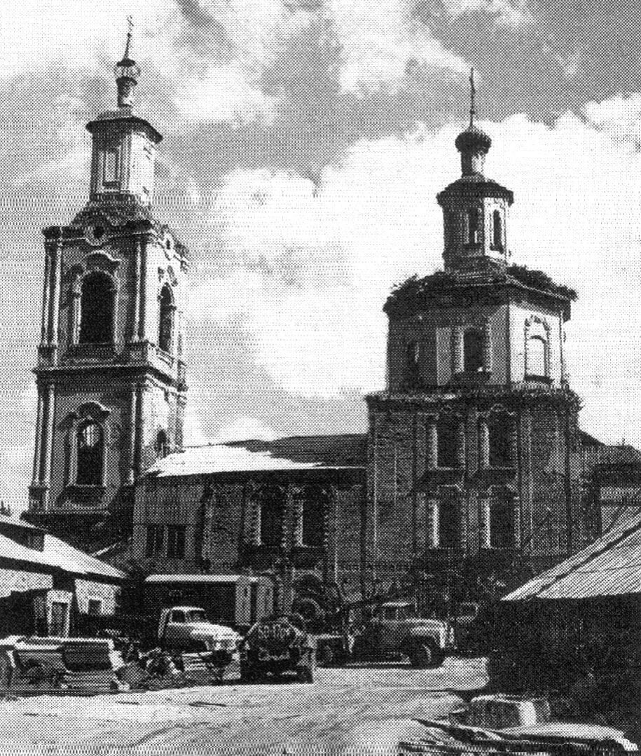 Храм введения вязьма. Введенская церковь вязьма. вязьма. церковь пресвятой богородицы. богоявленская церковь вязьма. духовская церковь в вязьме.