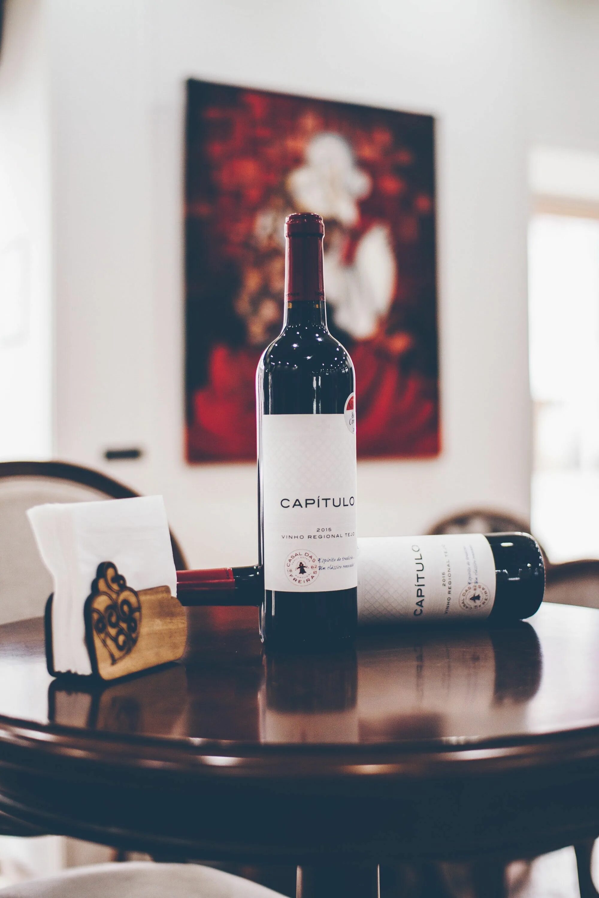 Новый свет винодельня. Дегустация красного вина. The best wine. Дегустация вин. Бутылка вина.
