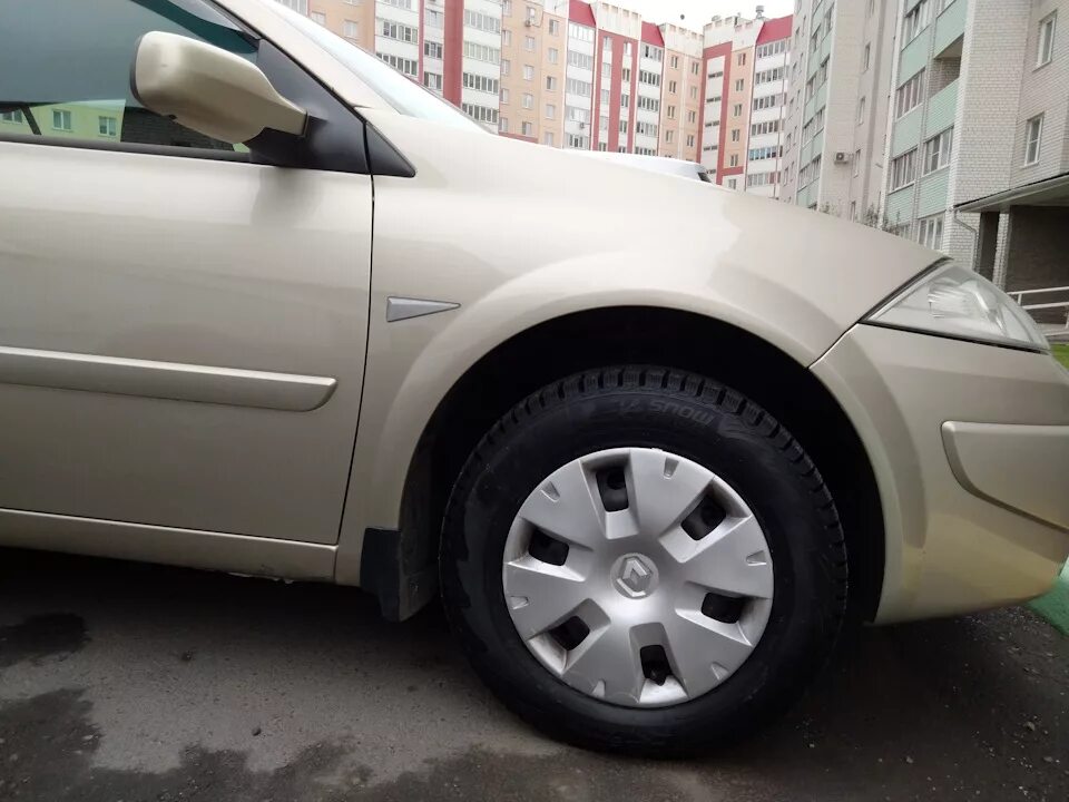 205 65 R15 drive2. Меган 2 колеса 215 65 r15. 215 60 16 Рено Меган 2. 205 65 15 На Логан. Купить шины в красноярске 205