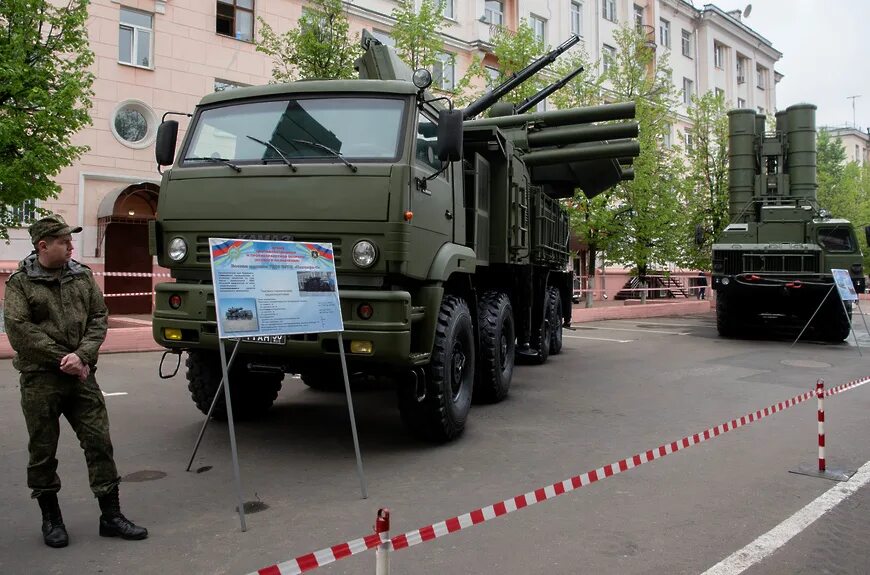 1 Армия ПВО про Балашиха. Противовоздушная оборона Балашиха. Выставка военной техники Балашиха. Военная техника в Балашихе. Единица боевой техники