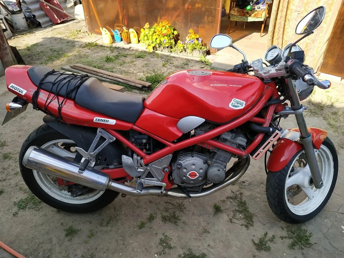 Сузуки бандит 250 купить. Suzuki Bandit 250 1993. Сузуки бандит 250 красный. Suzuki Bandit GSF 250 1993. Suzuki Bandit 250 красный.