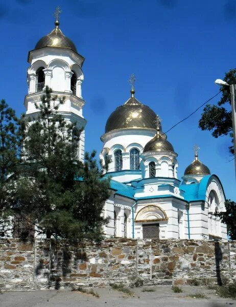 красный сулин ростовская область. церковь екатерины великомученицы красном сулине ростовской области. покровский храм красный сулин. покровский храм красный сулин. покровская церковь красный сулин.