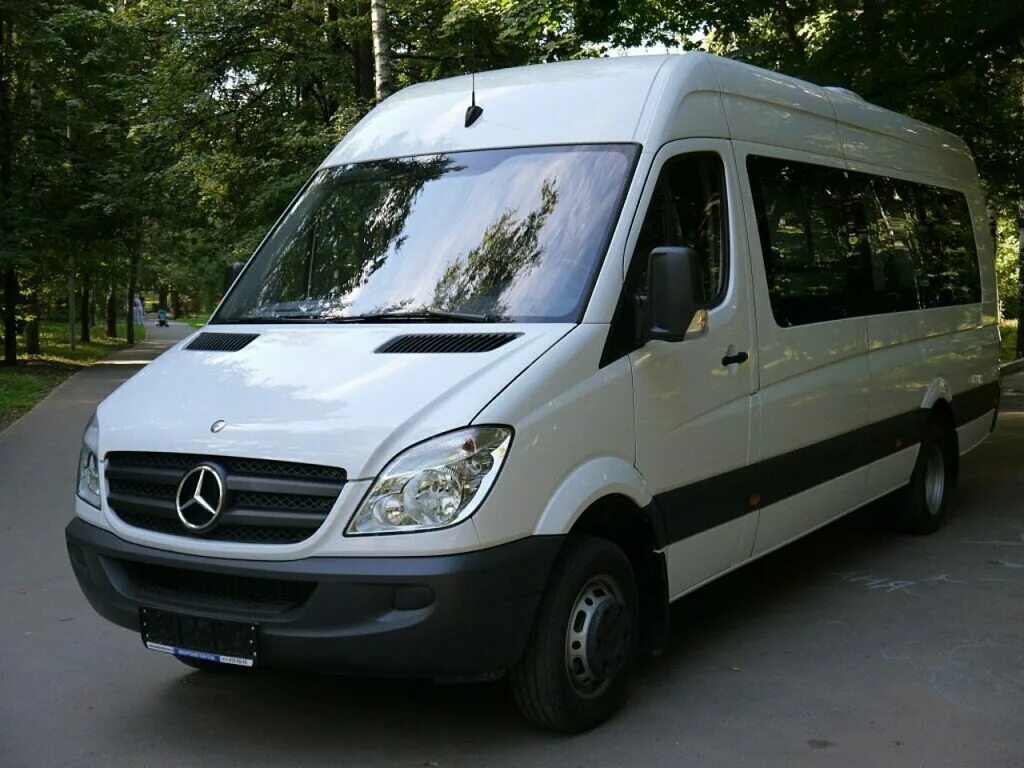 Такси пежо боксер. Мерседес бенсспринтер. Mercedes benz пассажирский. Мерседес бенц спринтер пассажирский. Мерседес спринтер пассажирский.