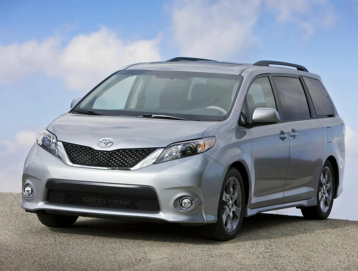 Купить тойота сена. Toyota Sienna 2014. Toyota Sienna 2023. Toyota Sienna 2010. Toyota Sienna 2018.