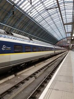 File:London - St Pancras railway station, Eurostar train.jpg - Wikimedia Commons