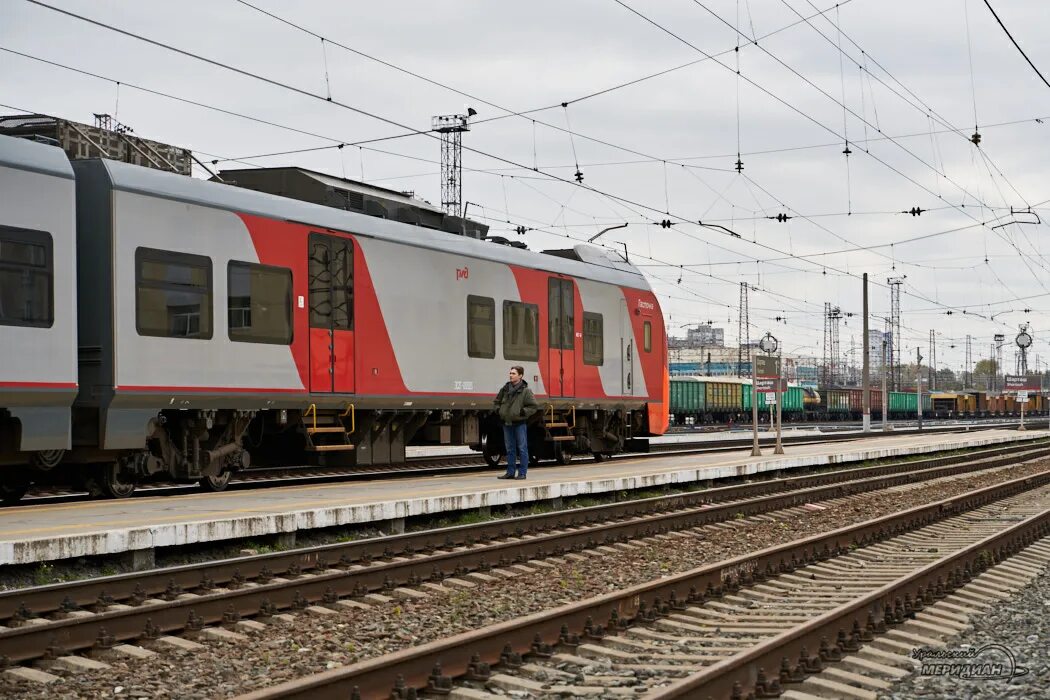 Екатеринбург нижний тагил ласточка 14 47. 705г ласточка. Расписание поездов до екатеринбурга. Ласточка нижний тагил кольцово расписание. Электричка нижний тагил екатеринбург.