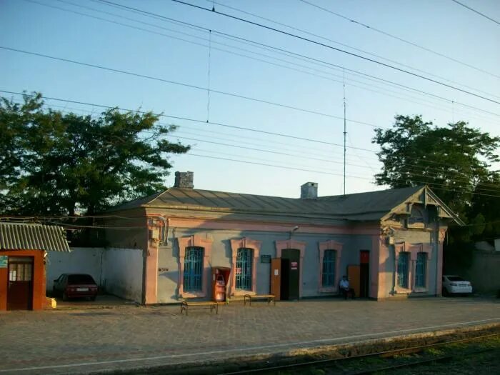 Городская автостанция хасавюрт. Жд вокзал хасавюрт. Жд станция хасавюрт. Электричка кизилюрт махачкала. Кизилюрт железнодорожная станция.