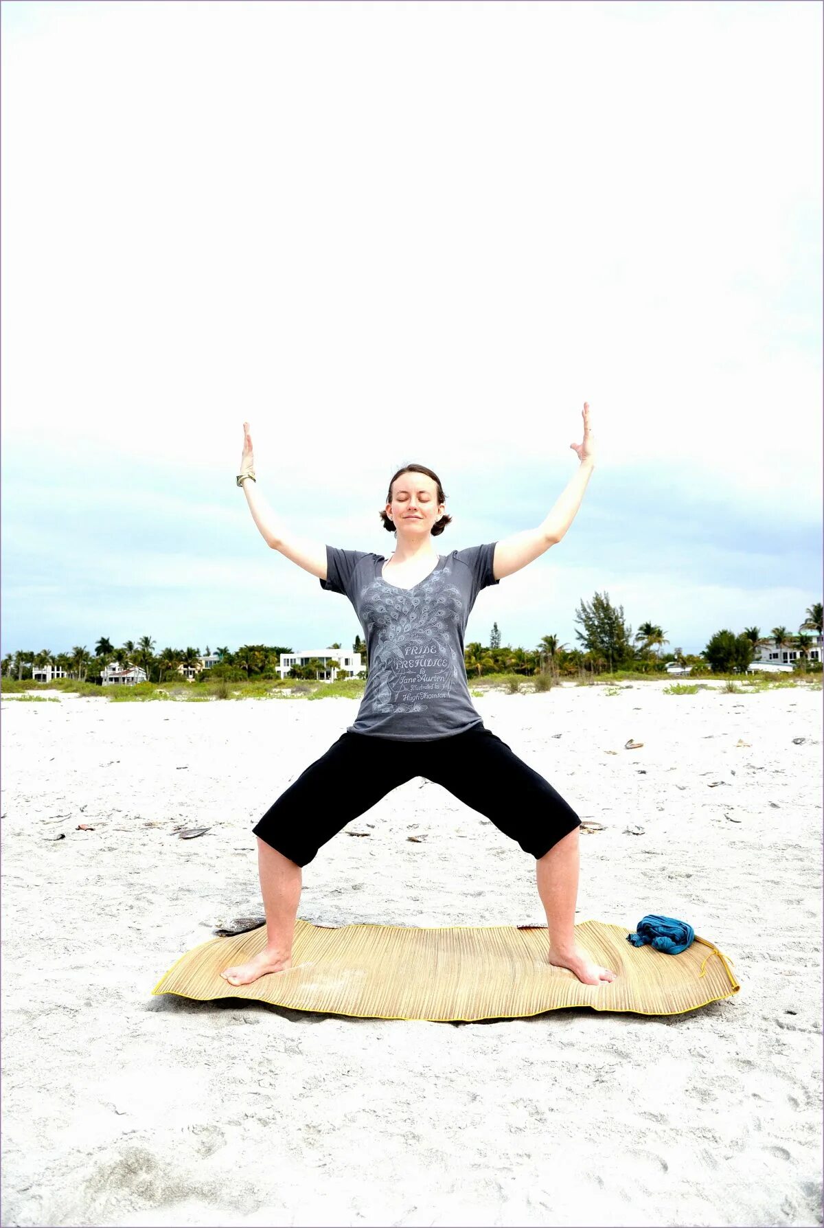 трианг мукхаикапада пашчимоттанасана. поза крабика. поза крабика. поза крабиком. поза краба.