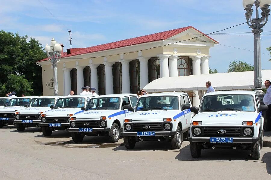 ДПС Волгоградская область. ДПС Волгоградской области 2024. Машины правительства. Машина ДПС Волгоград. Гибдд волгоград телефон