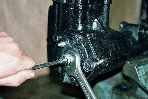 Как отрегулировать рулевую колонку