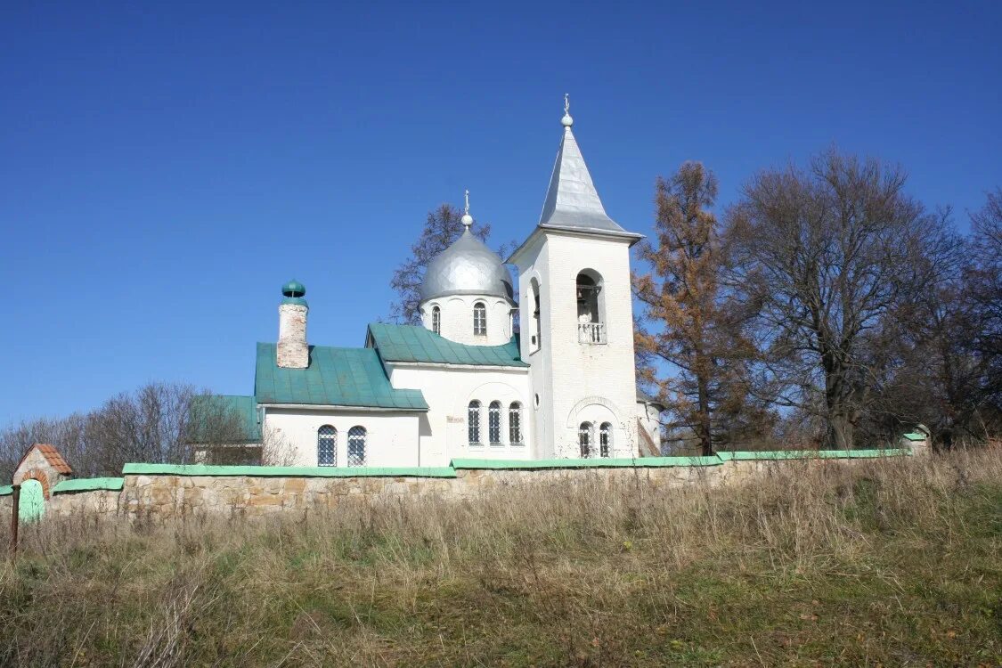 Деревня бёхово в тульской. Село бехово тульская область заокский. Церковь троицы живоначальной (бёхово). Храм в бехово тульская область. Храм бехово поленово.