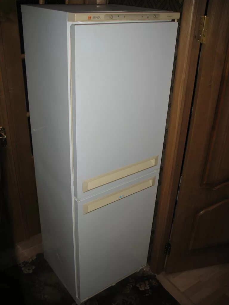 Холодильники 2000 год. Холодильник Stinol 101. Холодильник Стинол 101 двухкамерный. Холодильник Стинол двухкамерный 1998. Холодильник Стинол 105g.