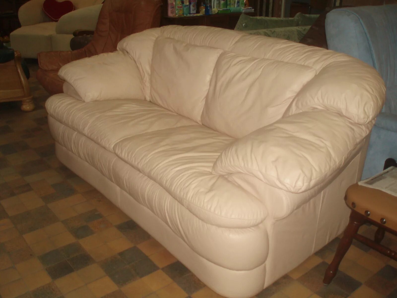 диваны в нолинске. диван кожаный мебель даром. диван б-104. подержанные вещи мебель. мебельные комиссионные магазины в спб.