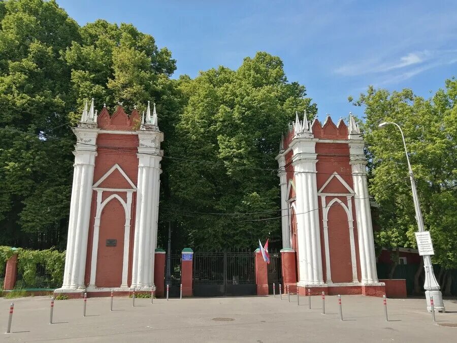 Усадьба михалково в москве как добраться. Усадьба михалково коптево. парк усадьба михалково в москве. парк михалково головинские пруды. йокиш фабрика усадьба михалково.