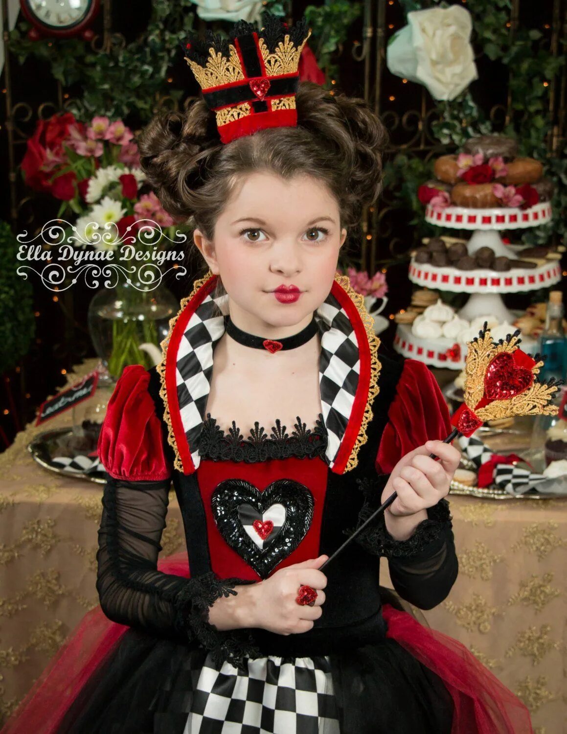 Костюм алиса червовая королева. Пиковая дама рисунок. Пушкин "пиковая дама". Эмма пиковая дама 13. Игральные карты клипарт.