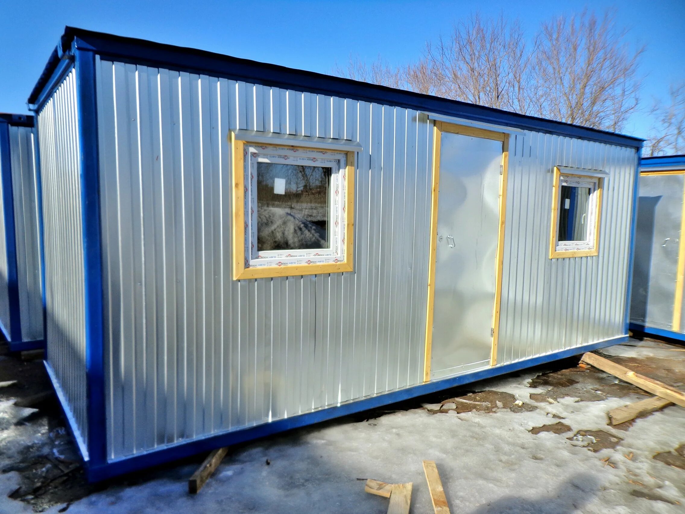 Бытовка приморский край. Блок-контейнер (бытовка) euromodule em 600245-02. блок контейнер euromodule em 600245-02. жилой модуль бытовка 8x5. жилой модуль бытовка 8x2.5.
