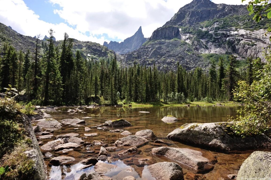 Красноярский край фото. Природный парк Ергаки Красноярский край. Природный парк Ергаки, Саяны.. Красноярск заповедник Ергаки. Природный парк Ергаки Жемчужина Саян.