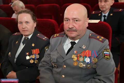 Медали на китель полиции