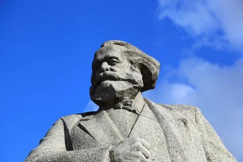 Карлу марксу