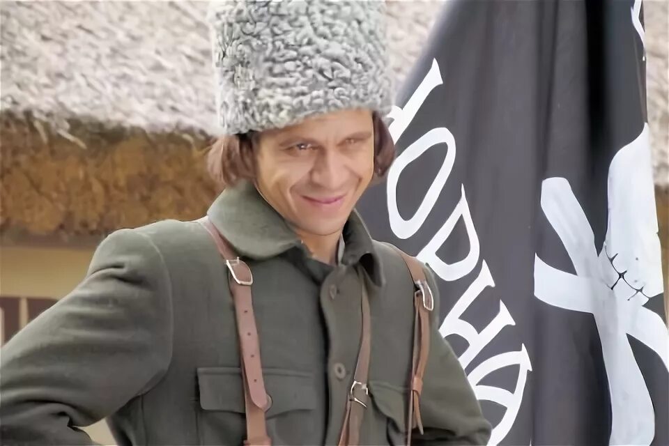 Батька махно. Девять жизней нестора махно. 9 жизней нестора махно. Жизней батьки махно. Портрет махно.