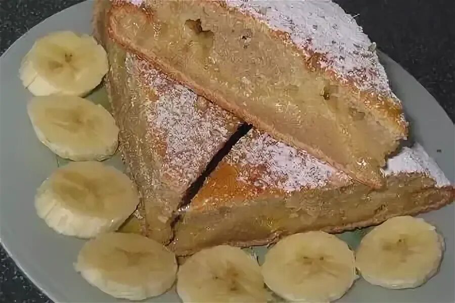 Вкуснейший банановый пирог. Не пропекся банановый пирог. банановый влажный пирог. банановый пирог за 50 минут. банановый пирог перевертыш с карамелью.