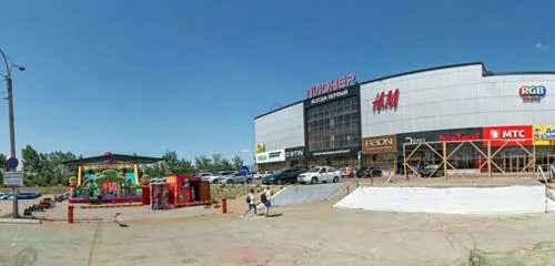 Ул корабельная 41 улан удэ. Парковка тц необычная. Тц пионер улан-удэ. Ул корабельная 41 улан удэ. Ул корабельная 41 улан удэ.