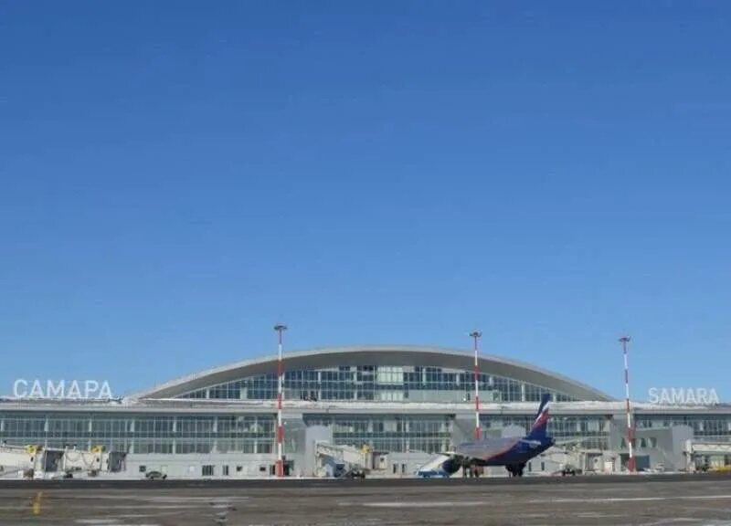Аэропорт курумоч самолеты. Самолеты в курумоче. Аэропорт курумоч самара. Аэропорт самара 2022. Аэропорт курумоч самолеты.