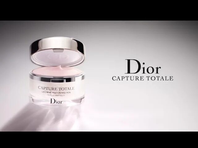Capture totale c e l l energy. Диор Каптюр тотал. Dior capture тональный крем. Диор Каптюр крем. Диор крем реклама.