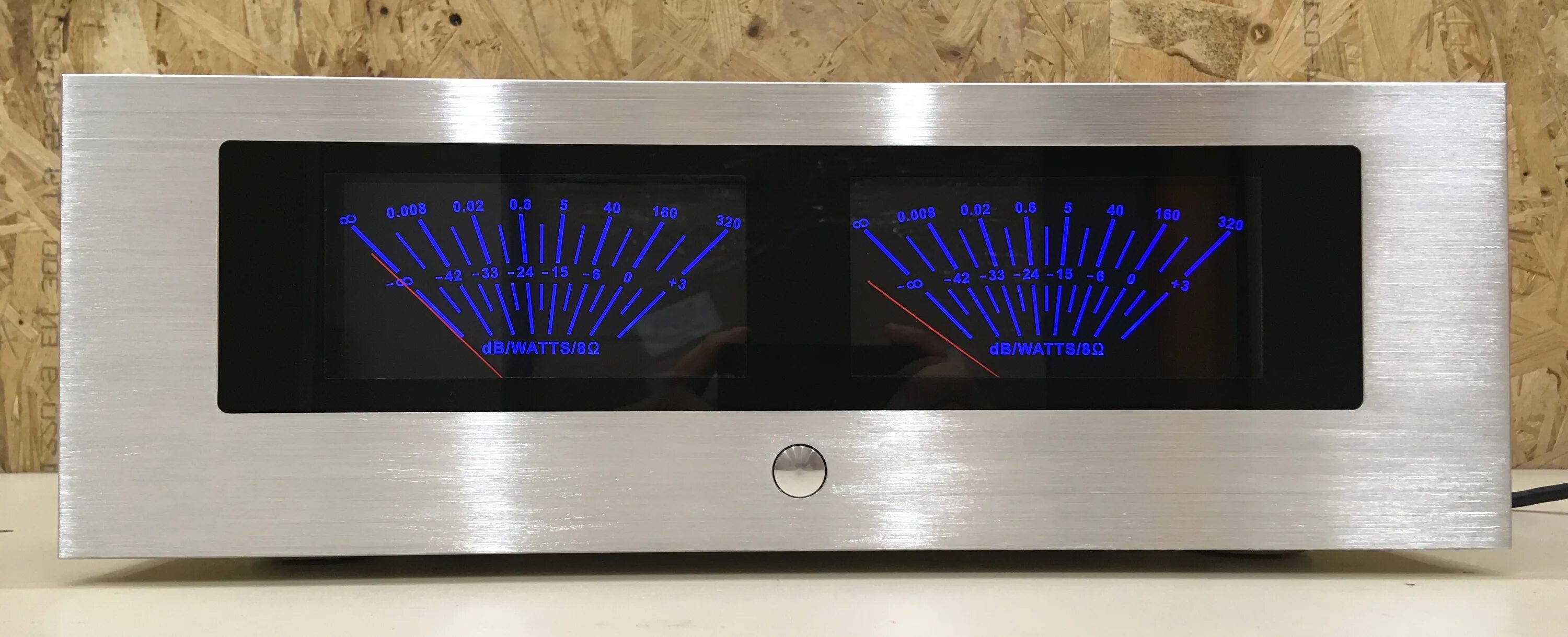 Mp1054. Индикатор для усилителя. Индикатор для усилителя. Усилитель denon со стрелочными индикаторами. Индикатор для усилителя.