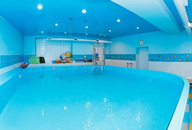 бассейн быстрица киров малый бассейн. спорткомплекс родина киров. бассейн город киров. бассейн коралл омск. город киров бассейн быстрица.